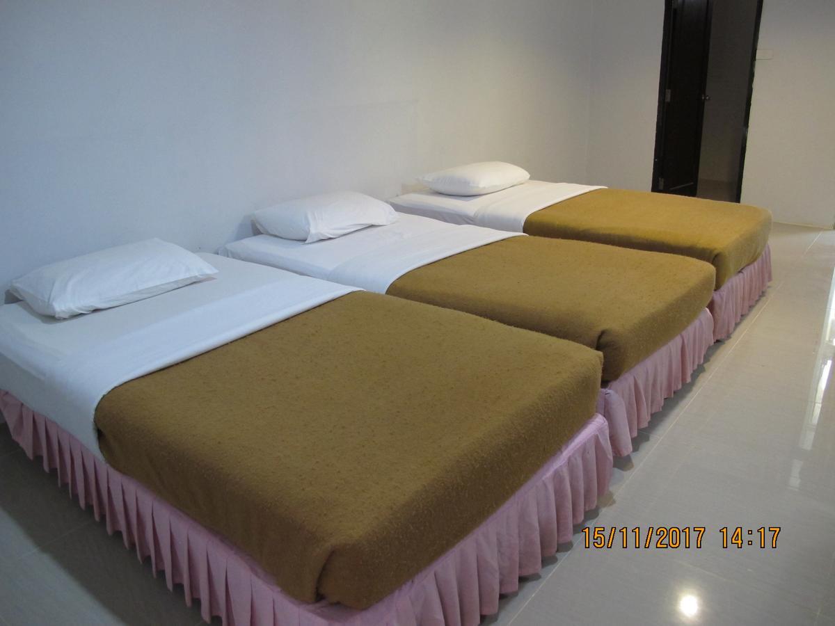 Tongpoon Hotel Бангкок Экстерьер фото